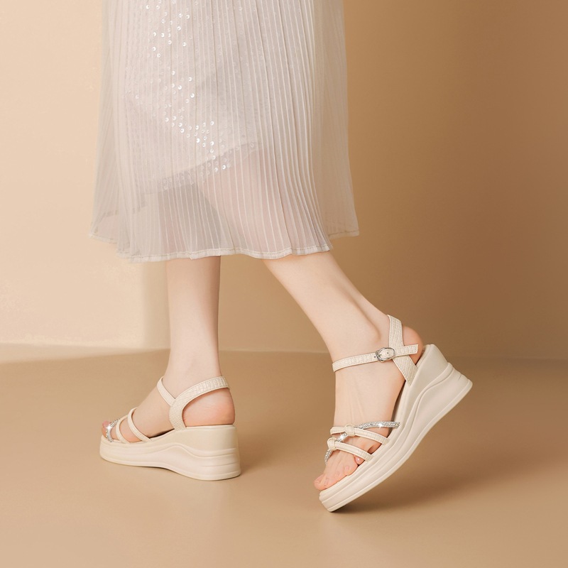 Sandal nữ đế xuồng cao gót quai ngang đính đá phong cách Pháp — JF577 Bạc