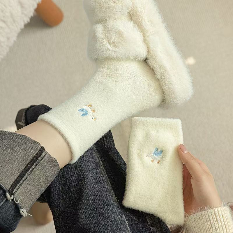 Invierno más vello grueso de alto valor facial calcetines de sueño calientes al por mayor toallas de seda blanca calcetines anillo de medias