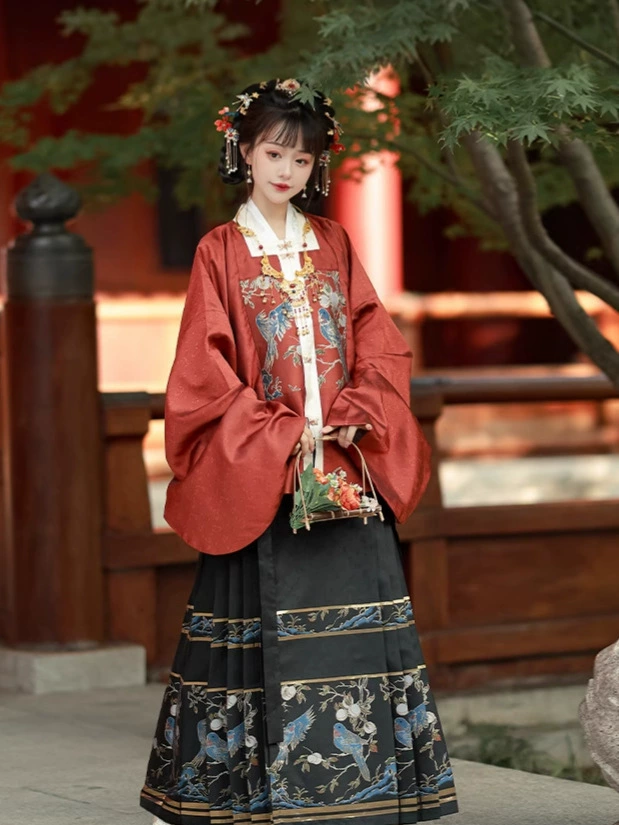 [Попугай плетет золото] Новый китайский оригинальный новый ханьфу Ming юбка бюст в китайском стиле летом весной и осенью юбка с конским лицом