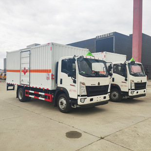 Jac 5.2m Warehouse-Type Hazardous Goods Truck, Class 8 Hazardous Goods Van Transport Truck, Cheap Price