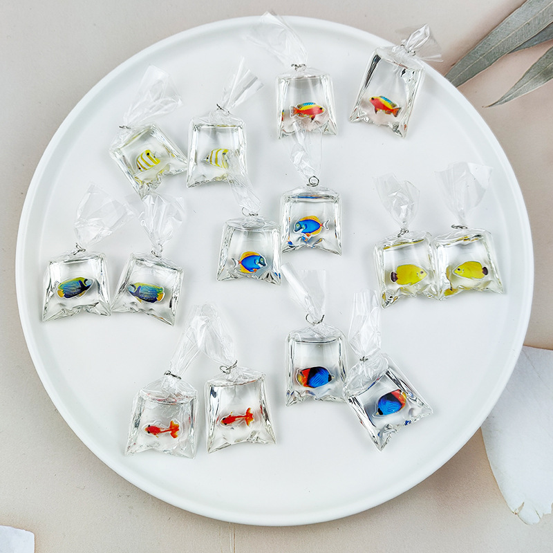 Resin Material 10 PCS/Package 23*50mm Resin Fish Pendant