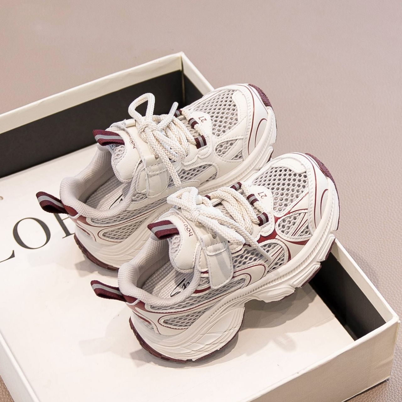 Nuevos zapatos deportivos de velcro transpirables para niños y niñas, zapatos de papá de todo fósforo, zapatos de primavera y otoño para niños