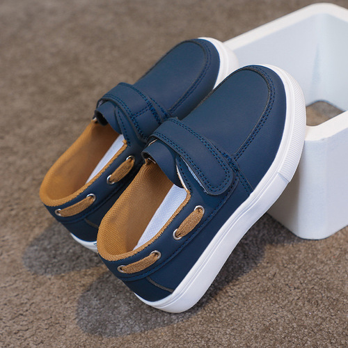 Spring and Autumn Lightweight Soft Sole Breathable Matchable Boys' One-Piece Loafers Casual Board Shoes Leather Shoes