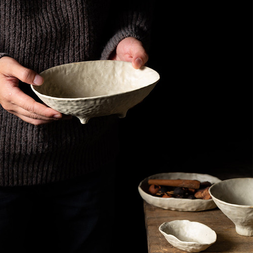 Wholesale white stoneware fruit plate tableware Jingdezhen pure handmade dinner plate fruit plate bowls fruit display stoneware plate