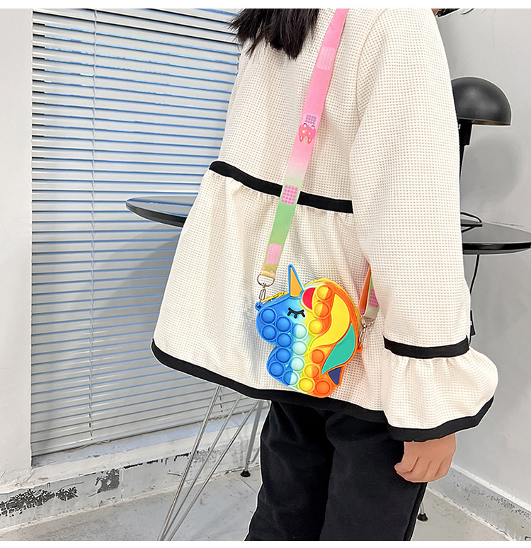 Cross-border new product: Unicorn Rat Extermination Pioneer Coin Purse, Cartoon Silicone coin Purse, mini crossbody bag, storage bag undefined