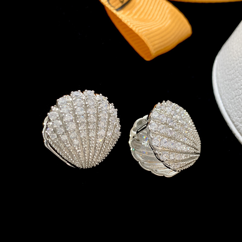 Ear Cuffs Classification 1 Pair Quantity 1 Pair Vintage Style Shell Inlay Copper Zircon Ear Cuffs
