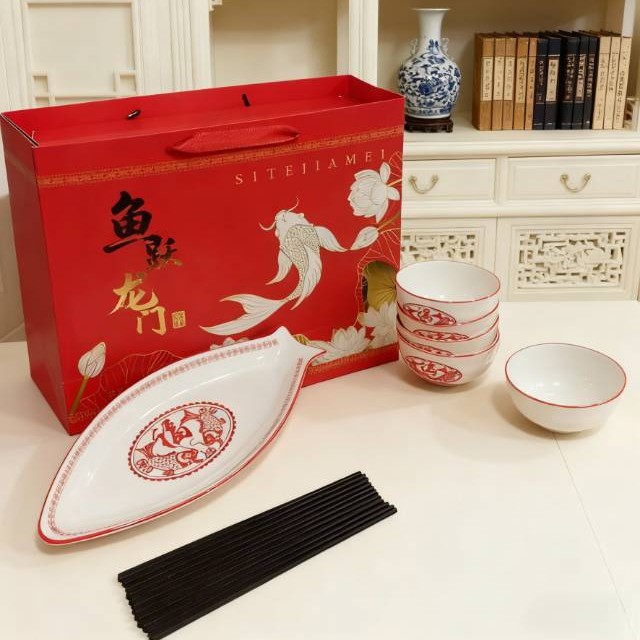 思特嘉美鱼跃龙门十三头新款陶瓷餐具套装开门红礼品鱼盘套装礼盒