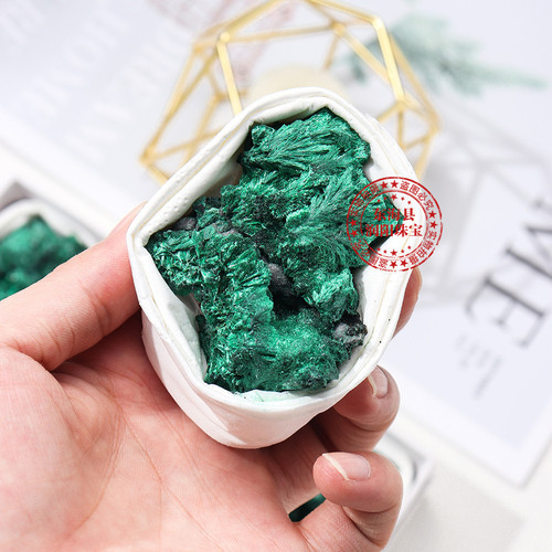 Natural crystal rough stone mineral mark collection gift box, strange stone crystal rough stone teaching specimen, energy stone cross-border wholesale