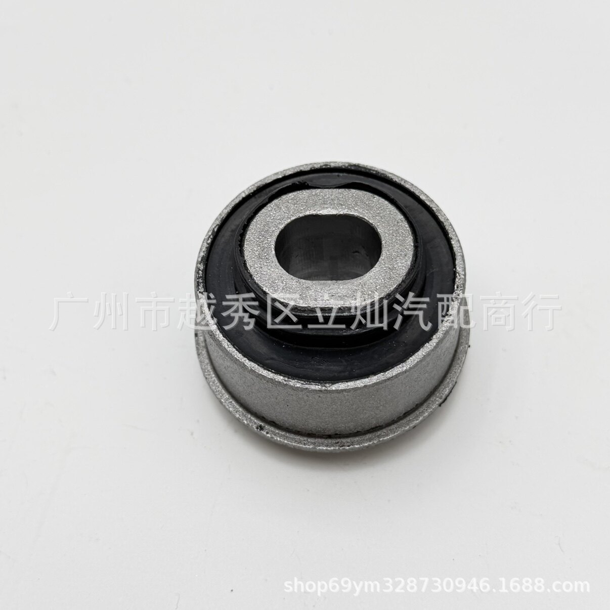 Suitable for Hummer H2 Torque Rubber Rod Cover 20829013