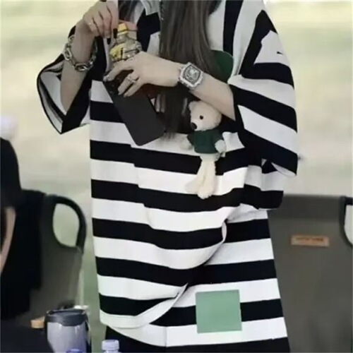Internet celebrity fashionable casual sports suit women's summer new loose striped top, short-sleeved shorts, two-piece set