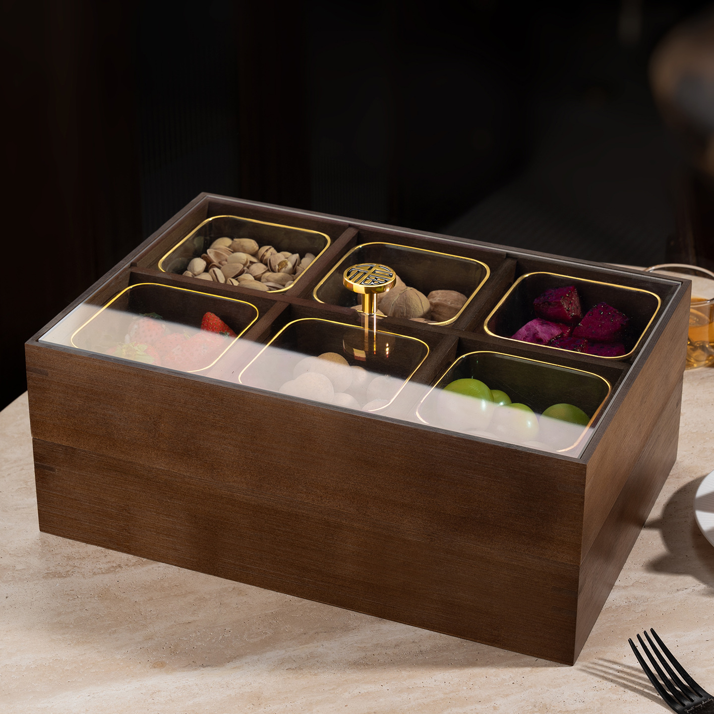 Nueva caja de frutas secas de madera china, caja de almacenamiento de bocadillos de nueces, bandeja de frutas dividida, bandeja de dulces doméstica de nueva casa