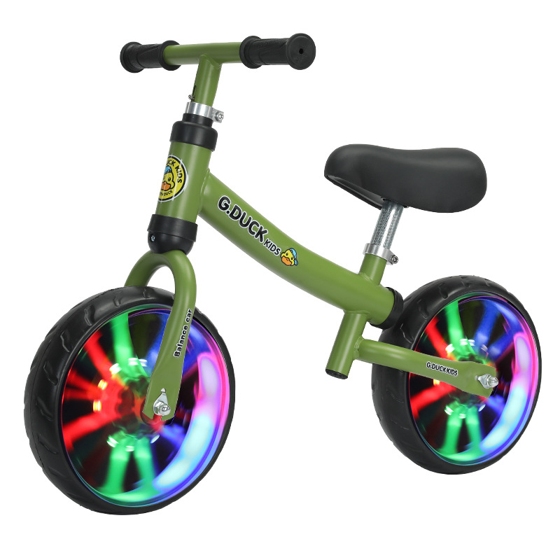 Niños de dos ruedas de flash coche de equilibrio sin pedal 10 pulgadas luces brillantes patinaje deportivo bebé patinaje patinaje