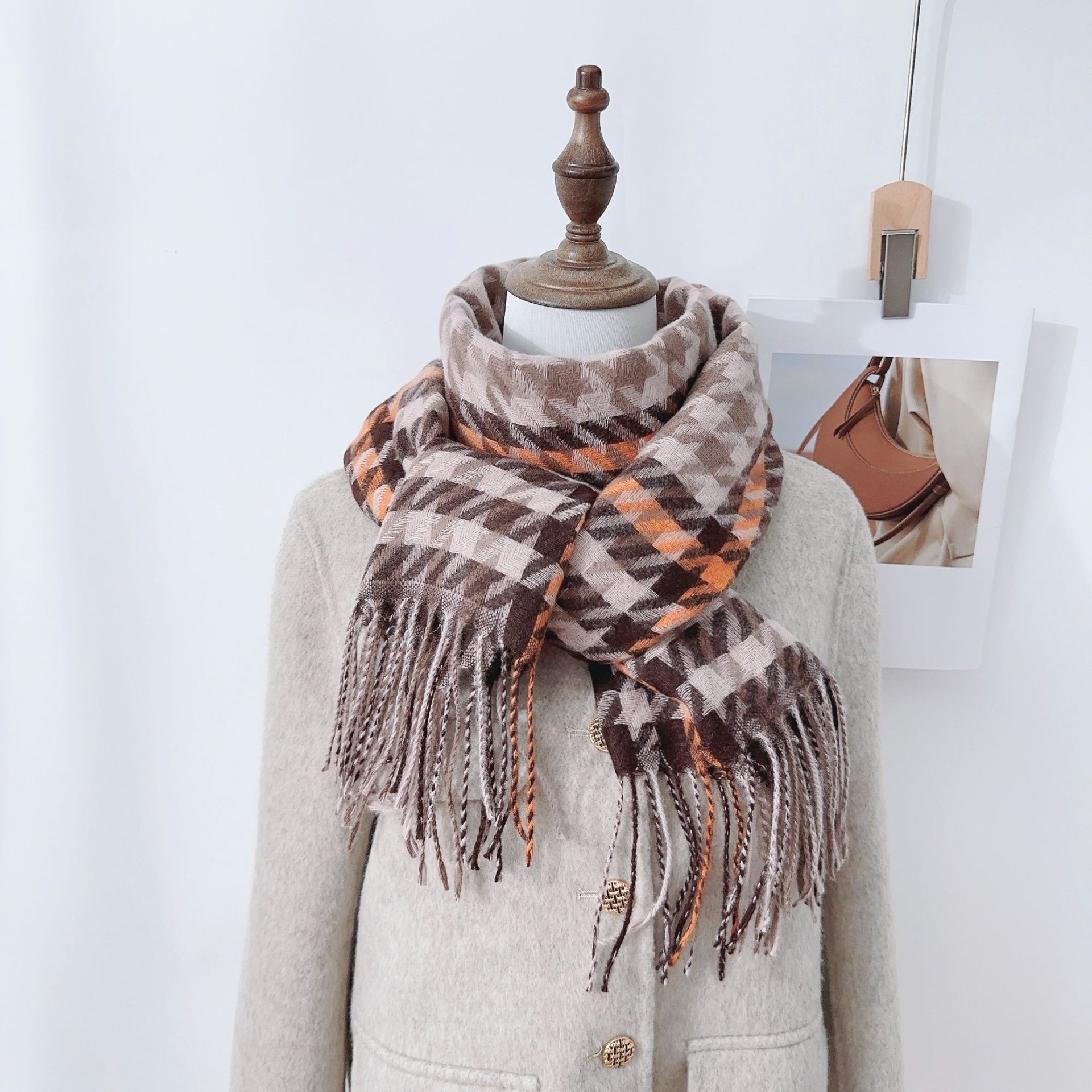 Colores contrastantes bufandas de cuadrillas de pájaros mujeres otoño y invierno imitación de cashmere coreana versátil estudiantes gruesos collar calentamiento velo sopa image 3