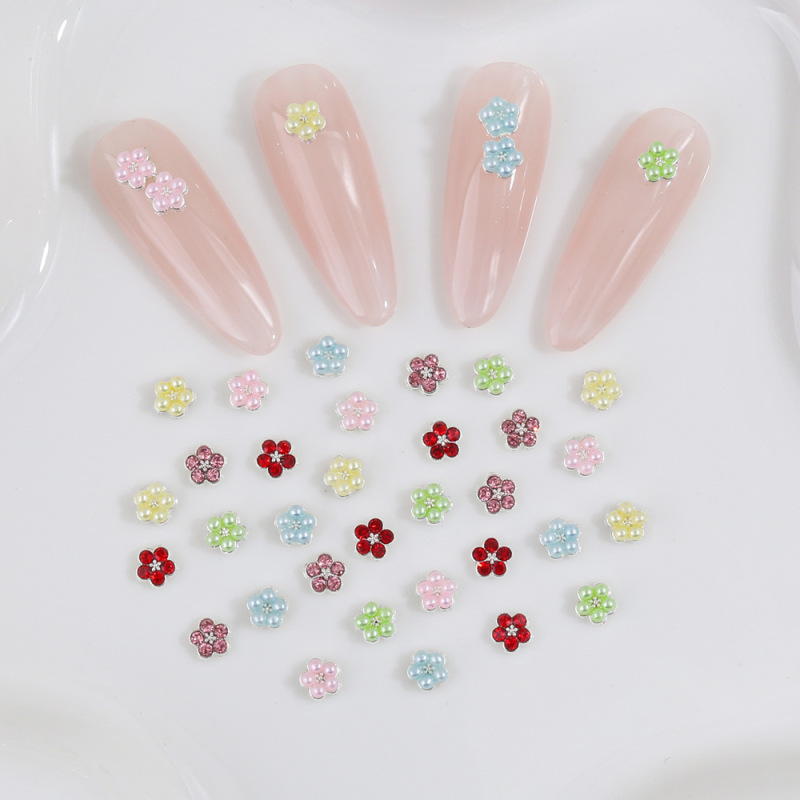 New Nail Art Accessories: Pearl Mini Five-Petal Flowers, Exquisite Super Shiny Rhinestones, Colorful Flower Nail Gems