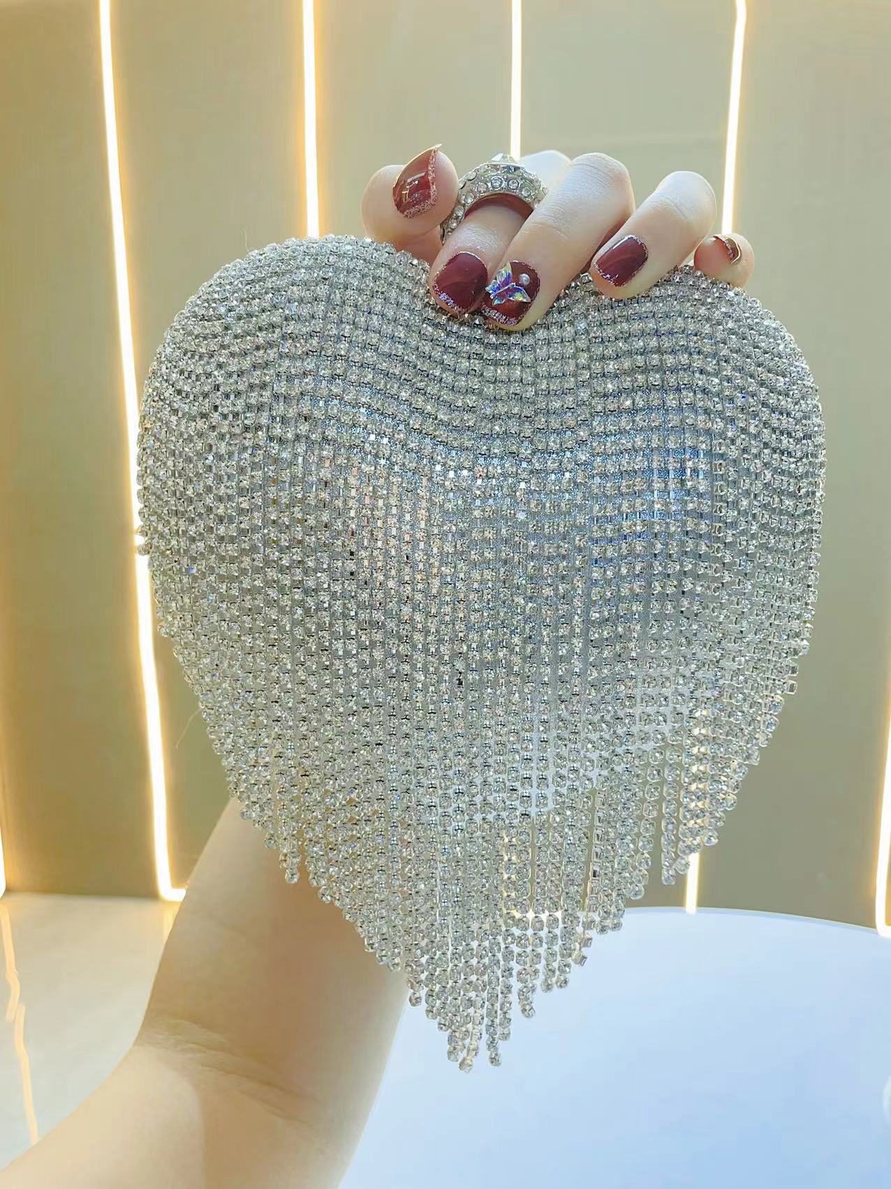 Nouvelles fêtes d'anniversaire à pompon en strass, sac à main parsemé de diamants pour les mondains, sac de banquet croisé en diagonale_voghion.com