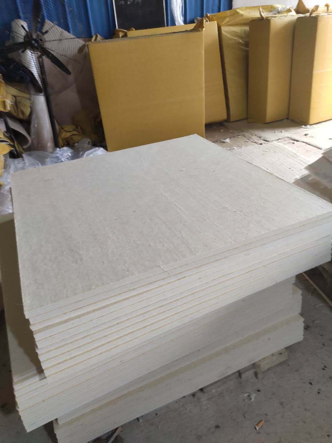 各种厚度工业羊毛毡针刺羊毛毡吸油毛毡机器垫工业毡1*1M