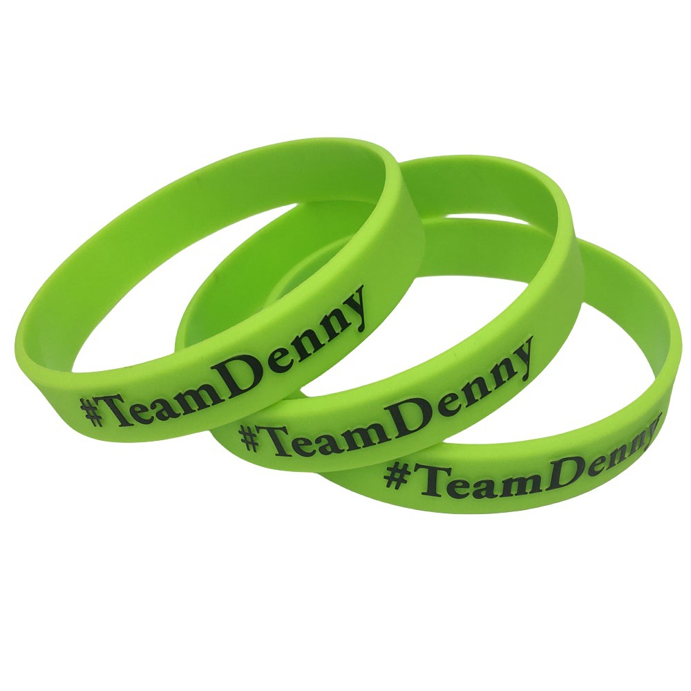 Source factory produces embossed printed silicone bracelet wristband snapping ring PVC ornaments