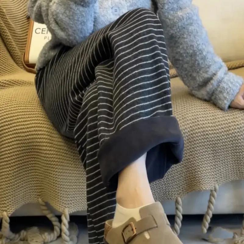 韩版复古条纹加绒保暖休闲裤女冬季2024新款高腰显瘦阔腿拖地裤