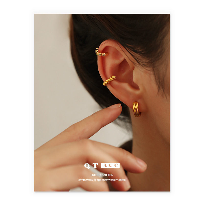 Latón chapado 18K oro real/circón micro-con incrustaciones retro europeo y americano hip hop elegante pendientes sin oreja clip de hueso oreja hebilla hembra