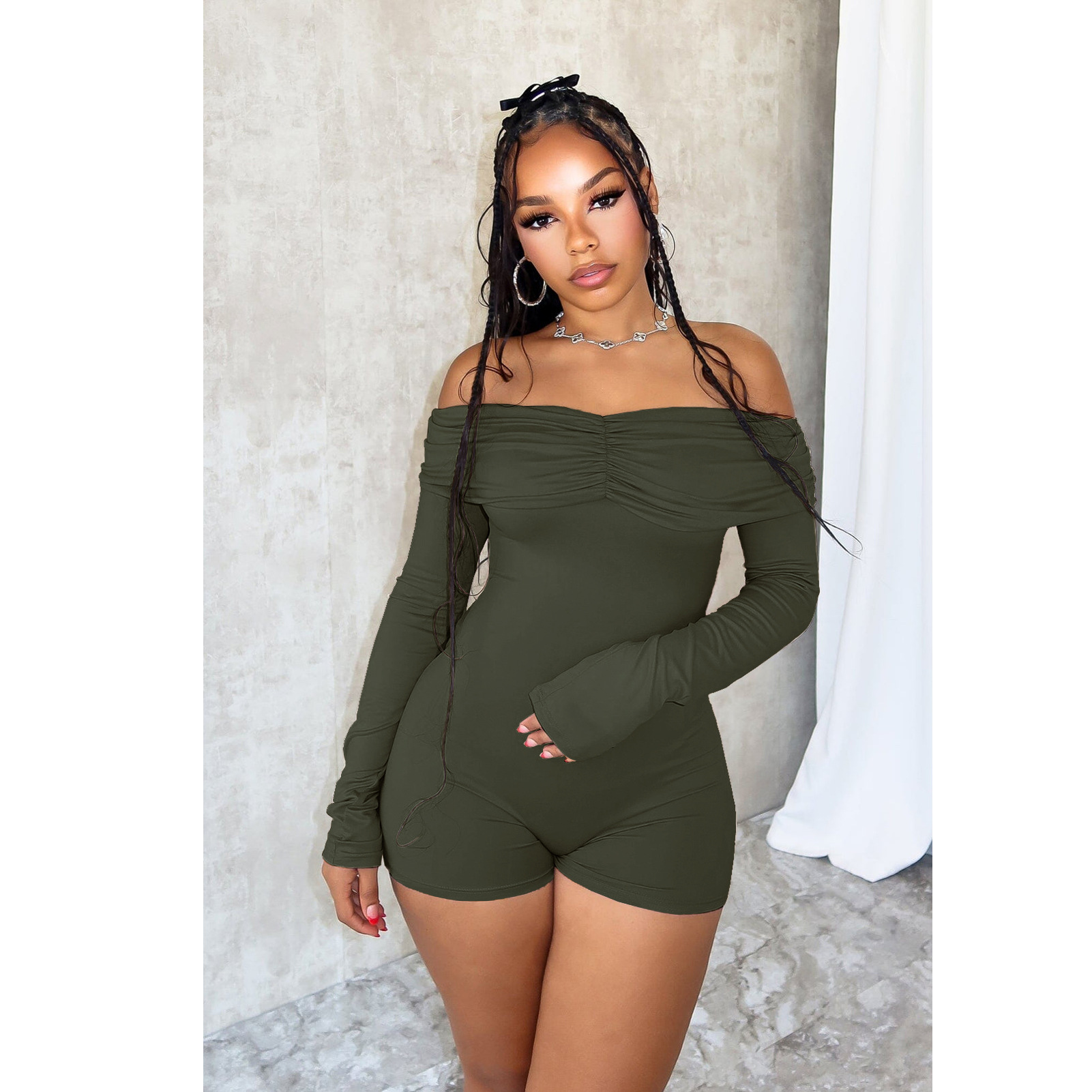 6738 军绿色模特图 6.jpg