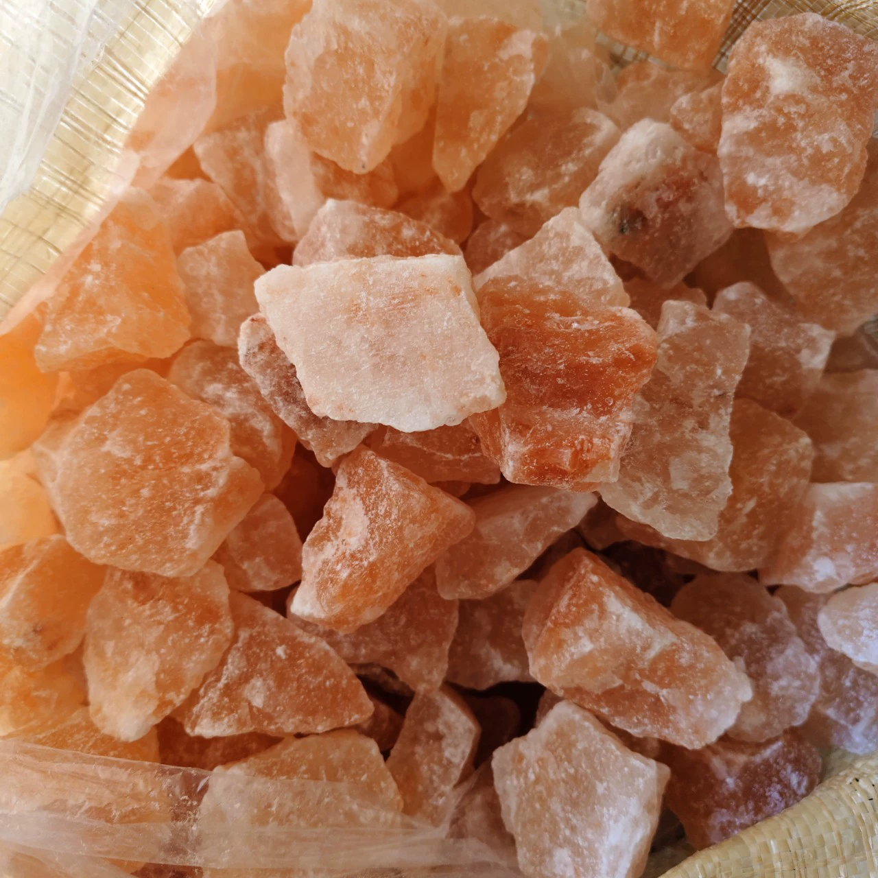 Поставляем соль для животных, соль для лизания, соляные блоки, соляной песок, соляной грубый камень.