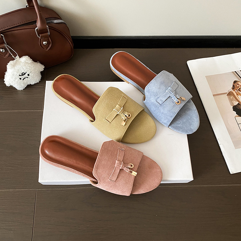 【Sheii Su Yinyin】Wife's Slippers~ Retro Old Money Tassel Lock Flat Slide Sandals for Women Outdoor Wear