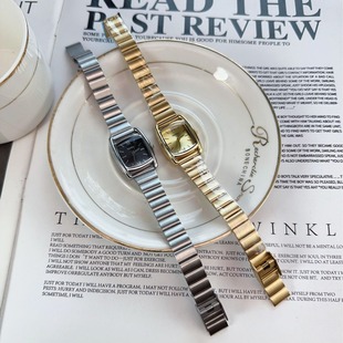 Barrel watch small square small gold steel band medieval temperament small women's watch gold retro simple women's watch wholesale