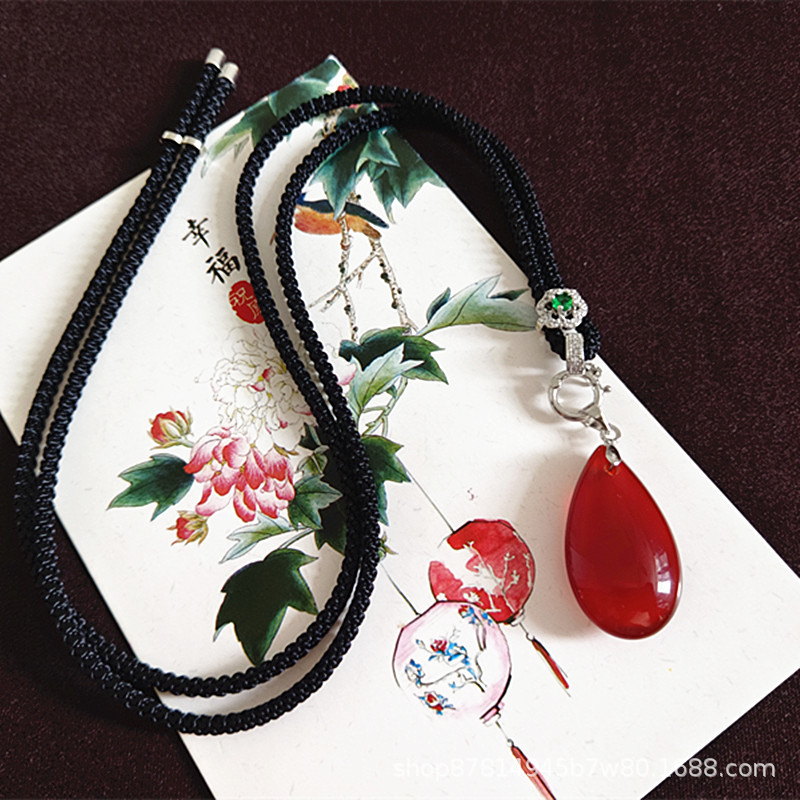 은색 금속 고급 로프가 있는 붉은 칼세도니 물방울(약 31*18mm)