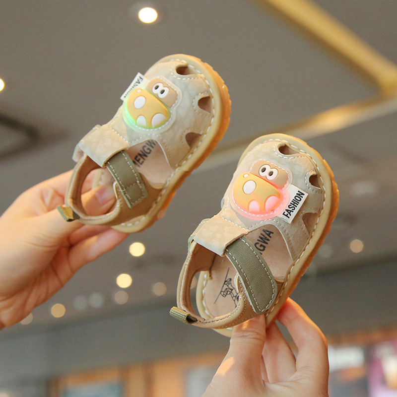 Chaussures de marche lumineuses à semelle souple pour bébé | Premiers pas respirants pour nourrissons de 0 à 12 mois | Sandales d'été qui couinent pour garçons et filles_voghion.com