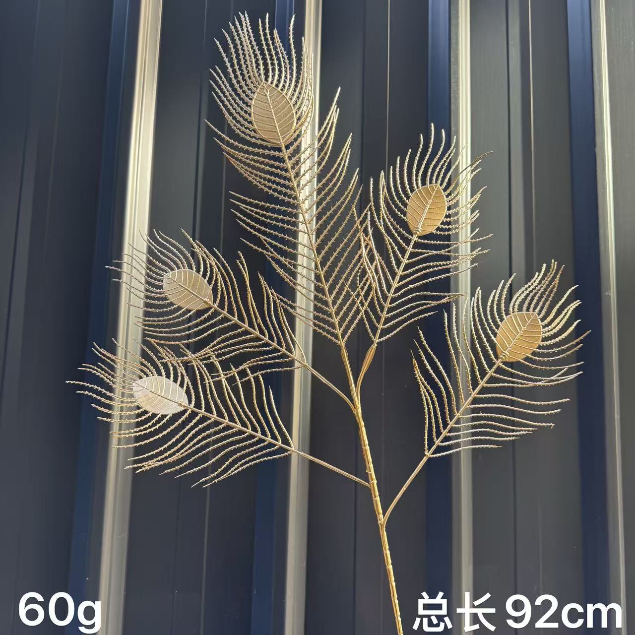 Flores artificiales de plástico con hojas de eucalipto doradas y hojas de ginkgo, para Navidad, Año Nuevo, manualidades DIY o ramos