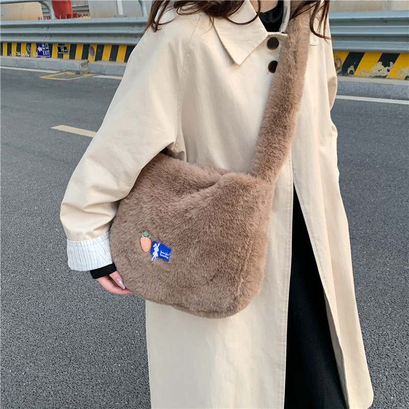 Plush tote for women's trendy and fashionable shoulder bag, plush crossbody bag_voghion.com