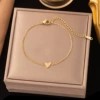 【E205】Heart Shape Bracelet Gold