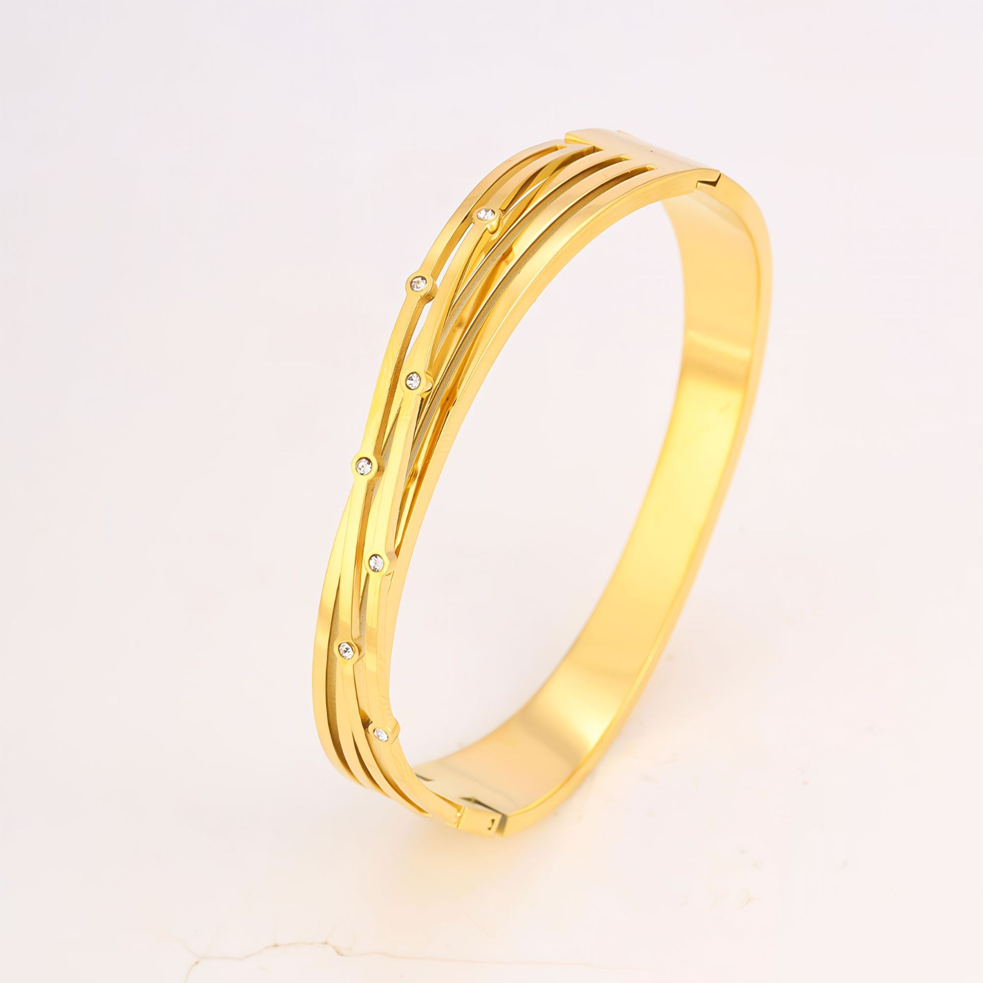 Brazalete de acero trenzado de diamantes de oro de 18 quilates no se desvanece pareja de moda de acero inoxidable pulsera de bambú