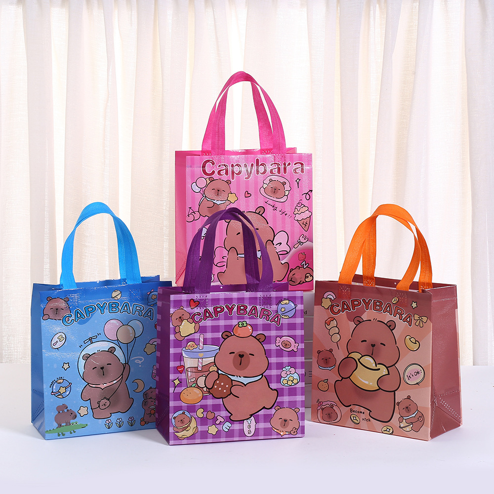 创意印花卡皮巴拉无纺布袋甜品糕点外卖打包袋可爱呆萌礼品袋批发