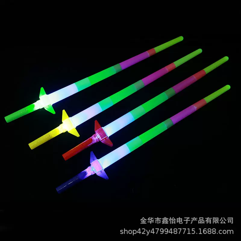 地摊热卖四节棒 儿童发光玩具伸缩发光棒荧光棒LED闪光棒厂家直销