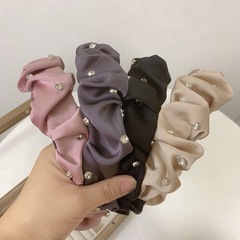 Zhao Lusi style black pleated headband for women, diamond-studded wide-brimmed headwear, new minimalist high-end temperament face-washing headband