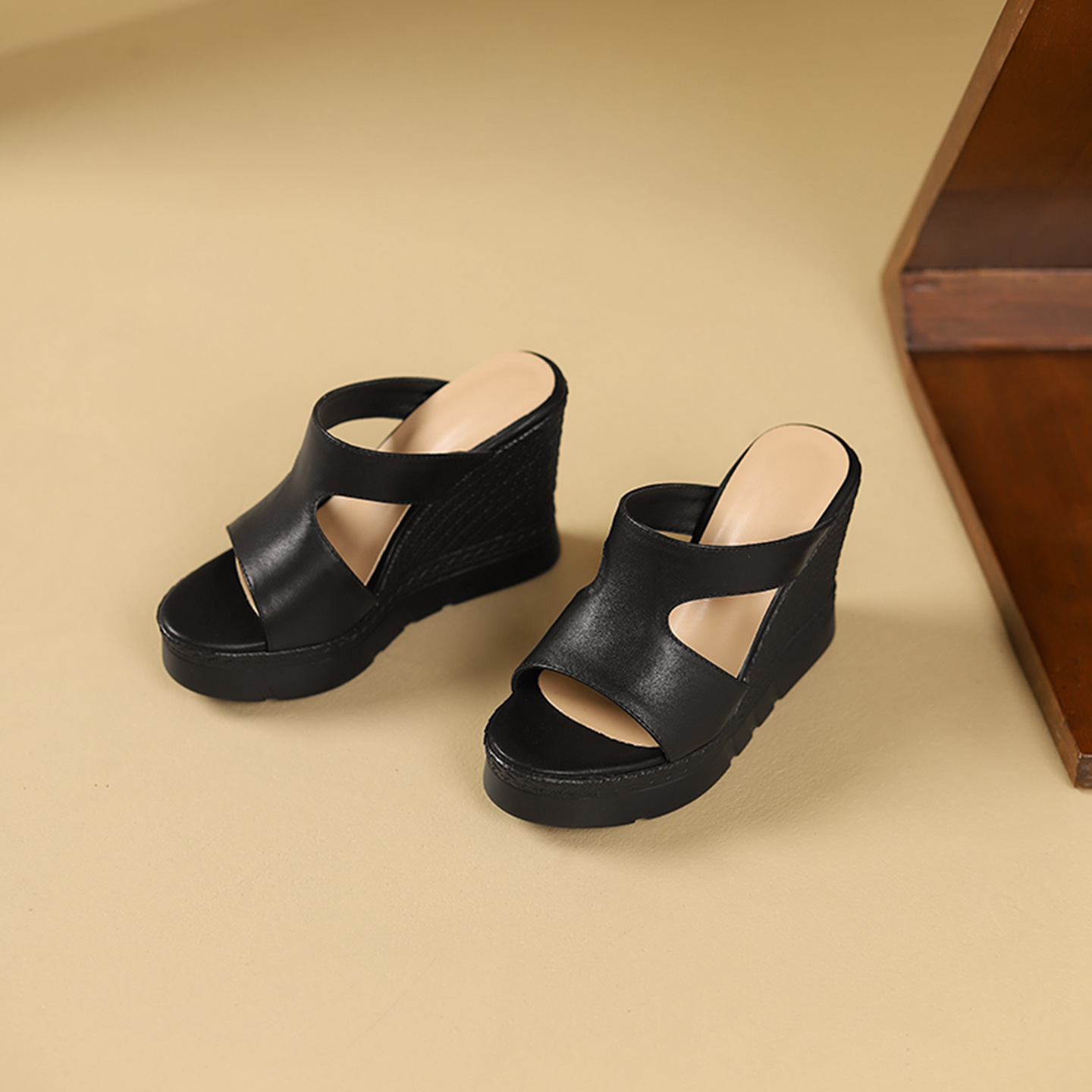 Sandal cao gót nữ hở mũi đế dày 10 cm phong cách mới mùa hè — đen