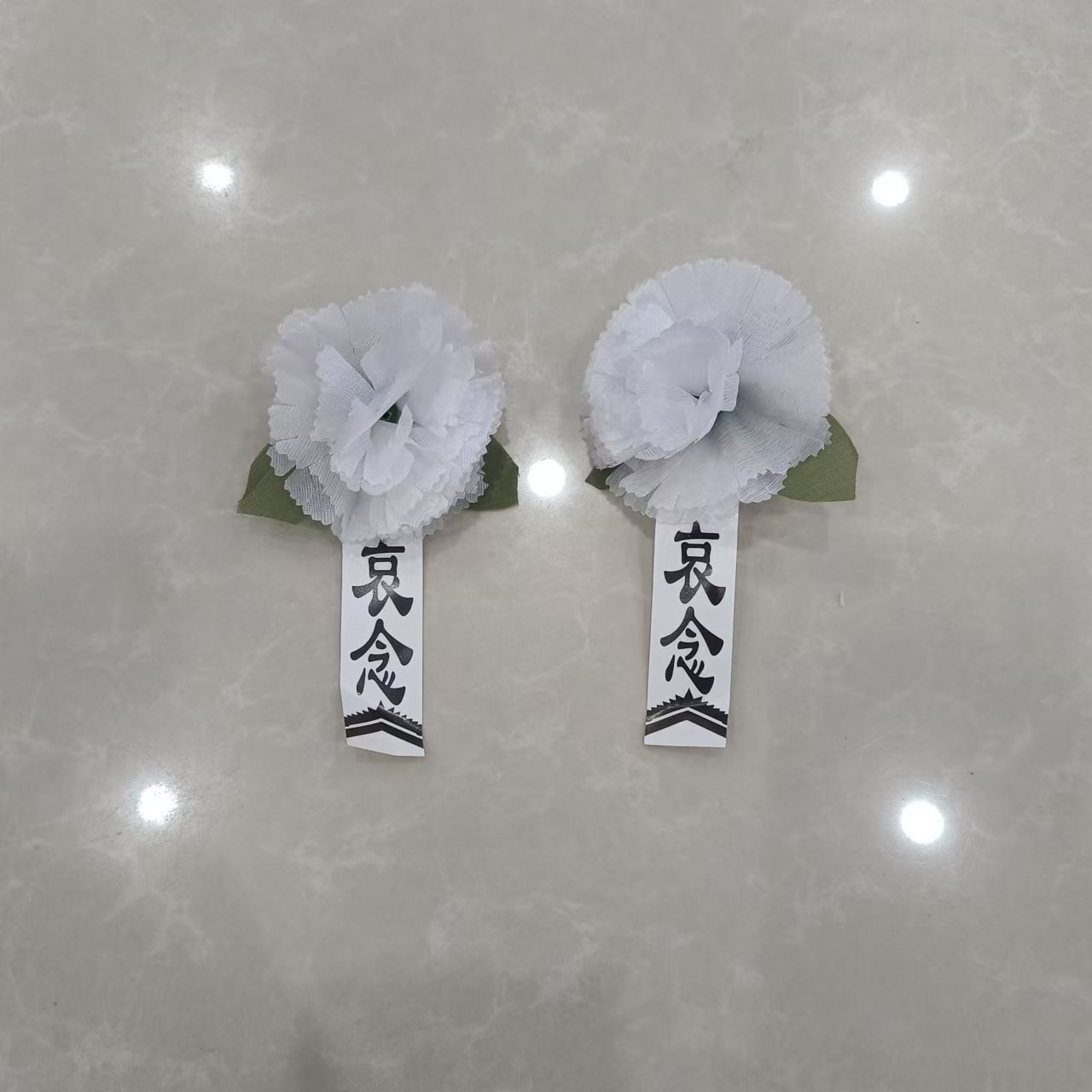 XinPeng Funeral Supplies Manufacturing Small White Flower Corsage Large Size Carnation Supplies