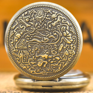 Foreign Trade Retro Large Egyptian Wall Carved Pocket Watch for Men and Women Students Fashion Classical Women Flip Quartz Hanging Watch