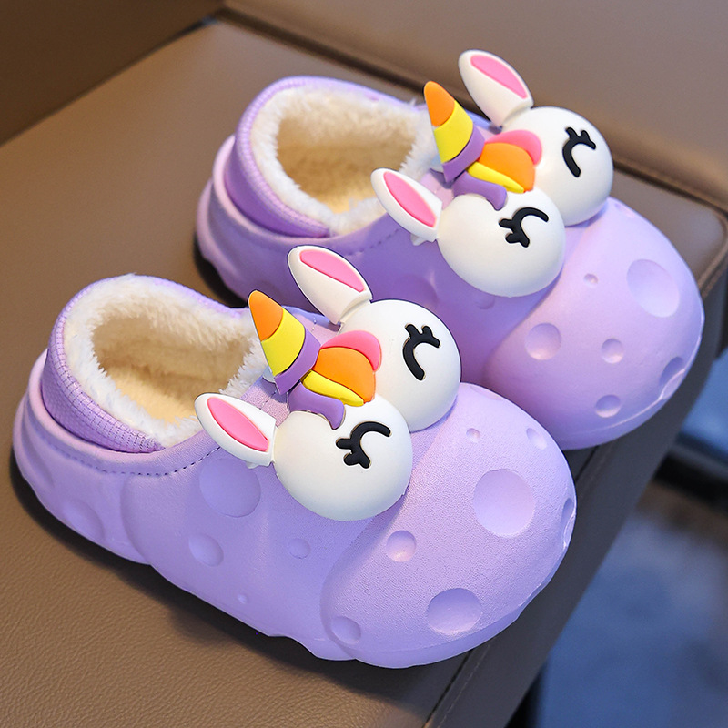 2024 nuevos zapatillas de algodón para niños zapatillas de lana de invierno para niñas para bebés adorables zapatillas impermeables para niños