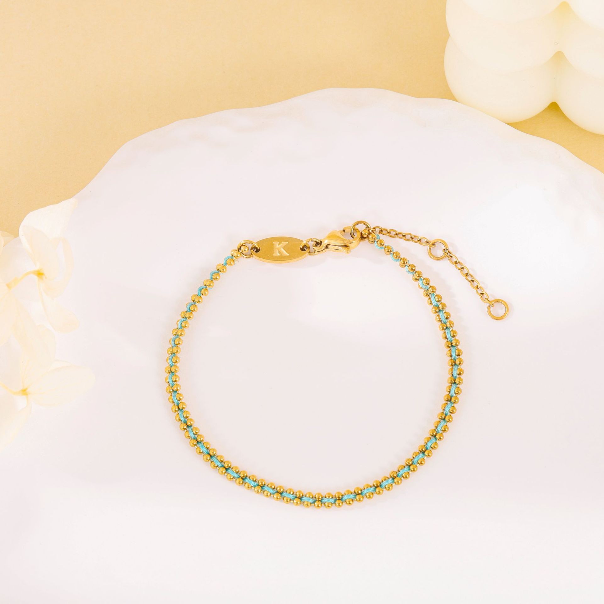 Pequeño libro rojo explosión de acero de titanio no desvanecerse pulsera de cuerda roja de acero inoxidable retro de alto nivel temperamento nuevo estilo de moda hecha a mano