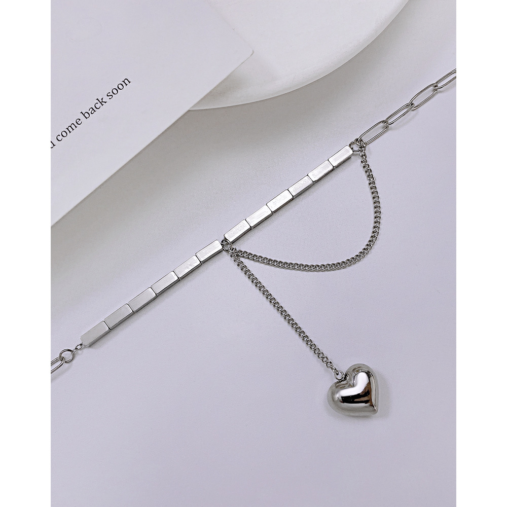 Fashion Heart Shape Stainless Steel Necklace Tassel Stainless Steel Necklaces display picture 3