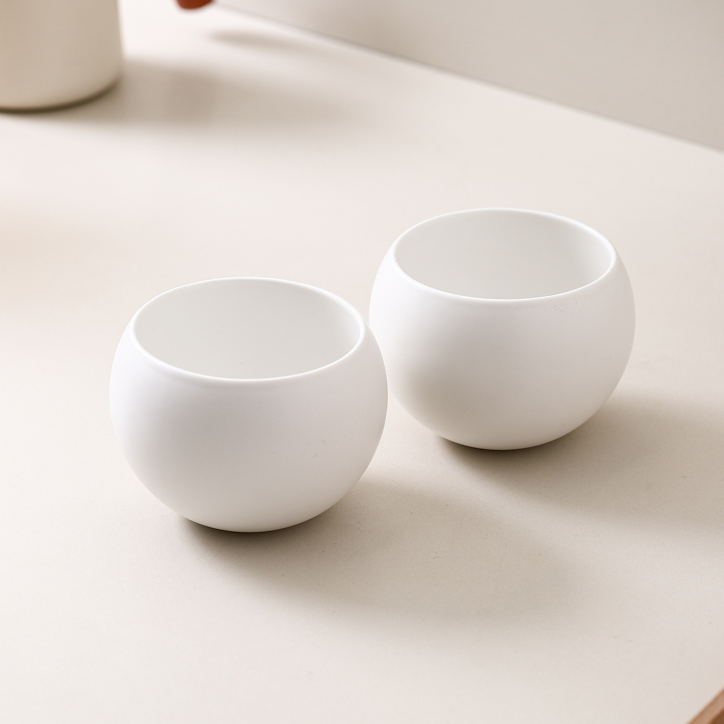 Taza de café de cerámica mate en forma de huevo simple taza de café de lattes taza de desayuno casera de alto valor ins viento taza de leche