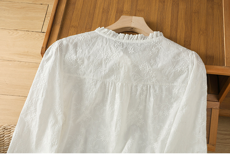 Camicia donna a maniche lunghe in cotone con pizzo e ricami_voghion.com