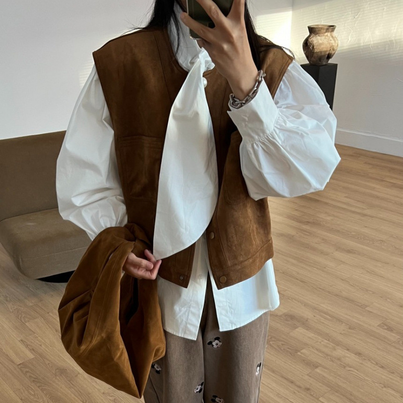 Korean Fashion Suit Design Pearl Buttoned Ribbon Shirt Women's 2025 Autum Sleeveless Velvet Vest Jacket Korean Fashion Suit Design Pearl Buttoned Ribbon Shirt Women's 2025 Autum Sleeveless Velvet Vest Jacket