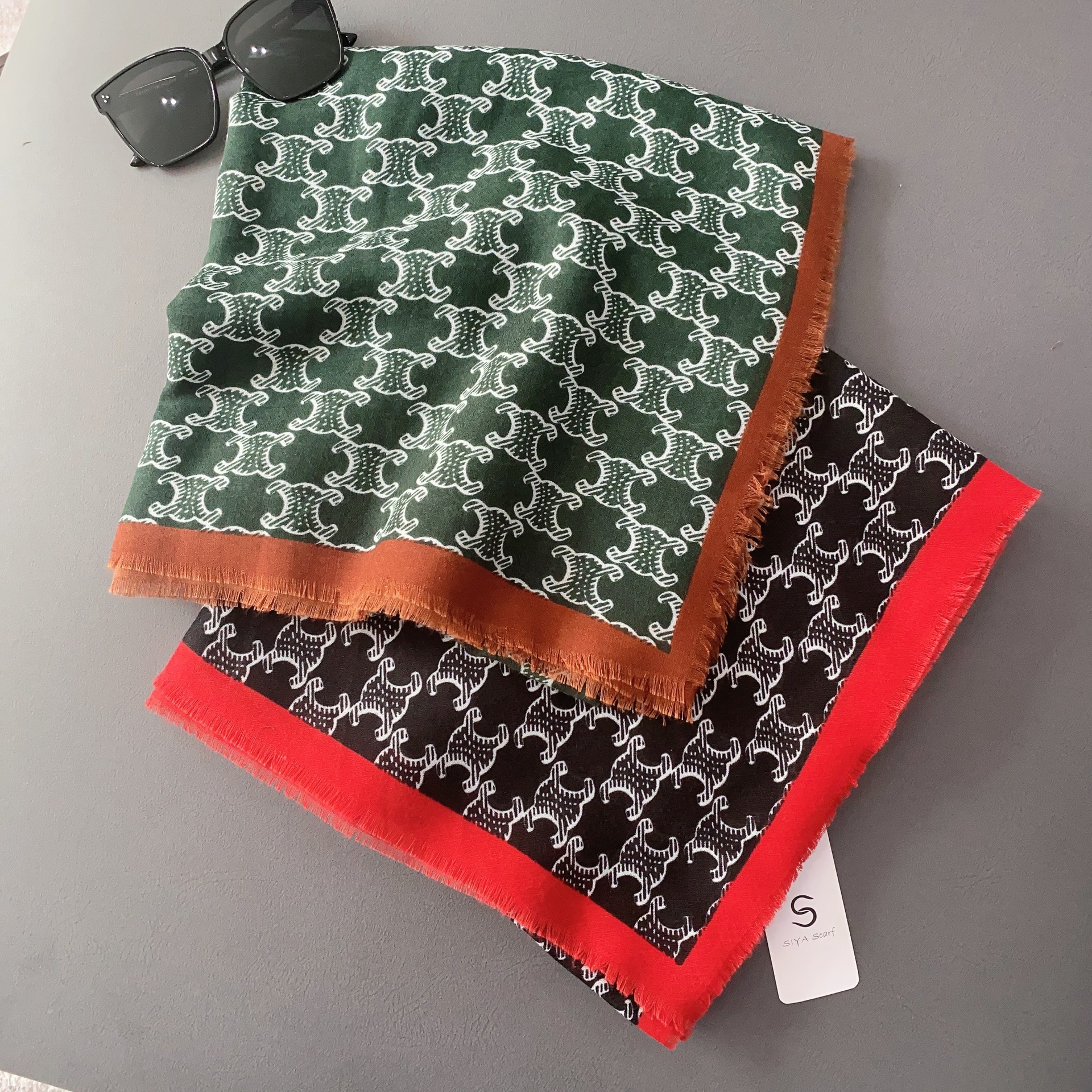 Bufanda de seda nueva primavera y otoño gran bufanda cuadrada moda coreana gran tamaño chal al aire libre playa toalla madre temperamento bufanda