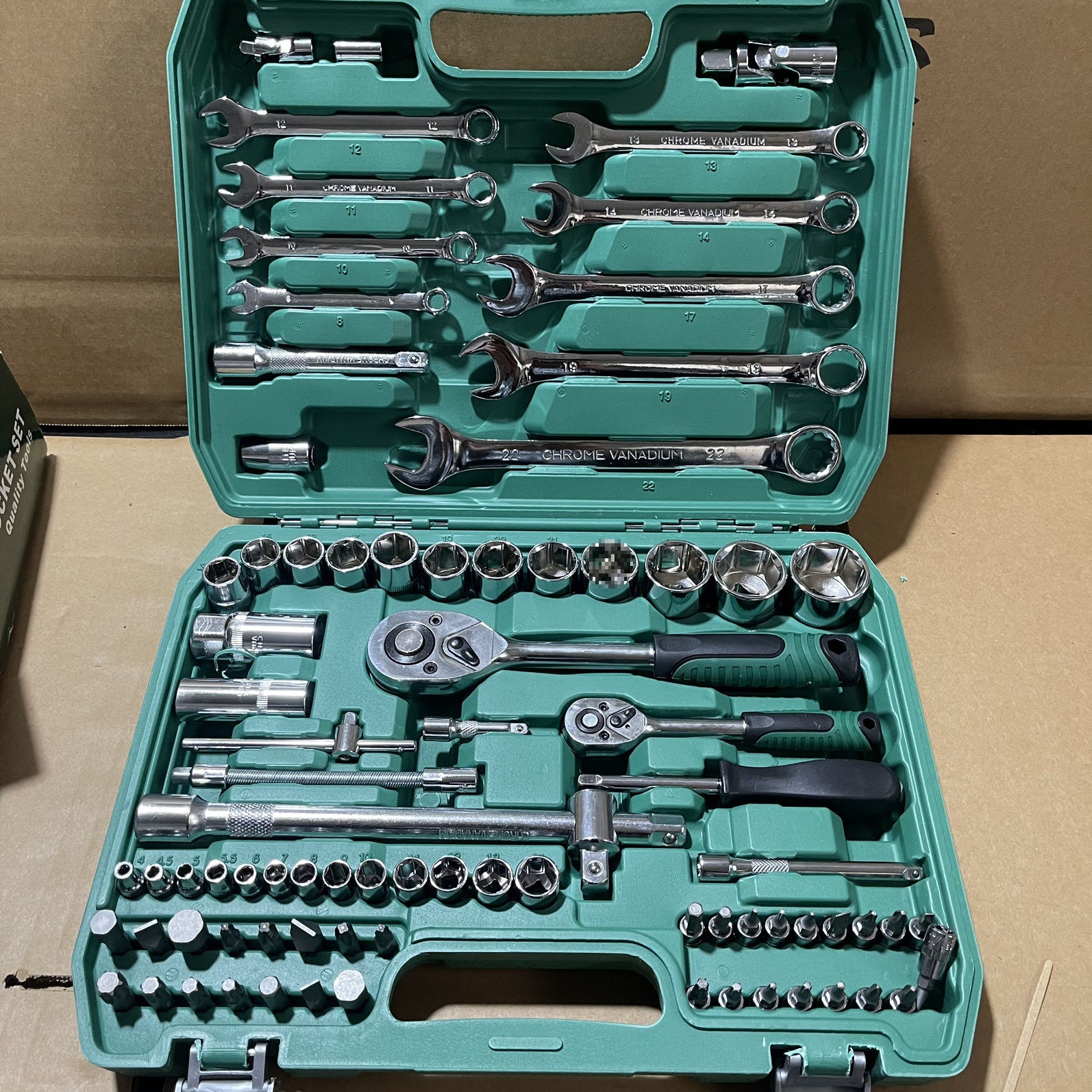 Tools set, wrench, 121 pieces
