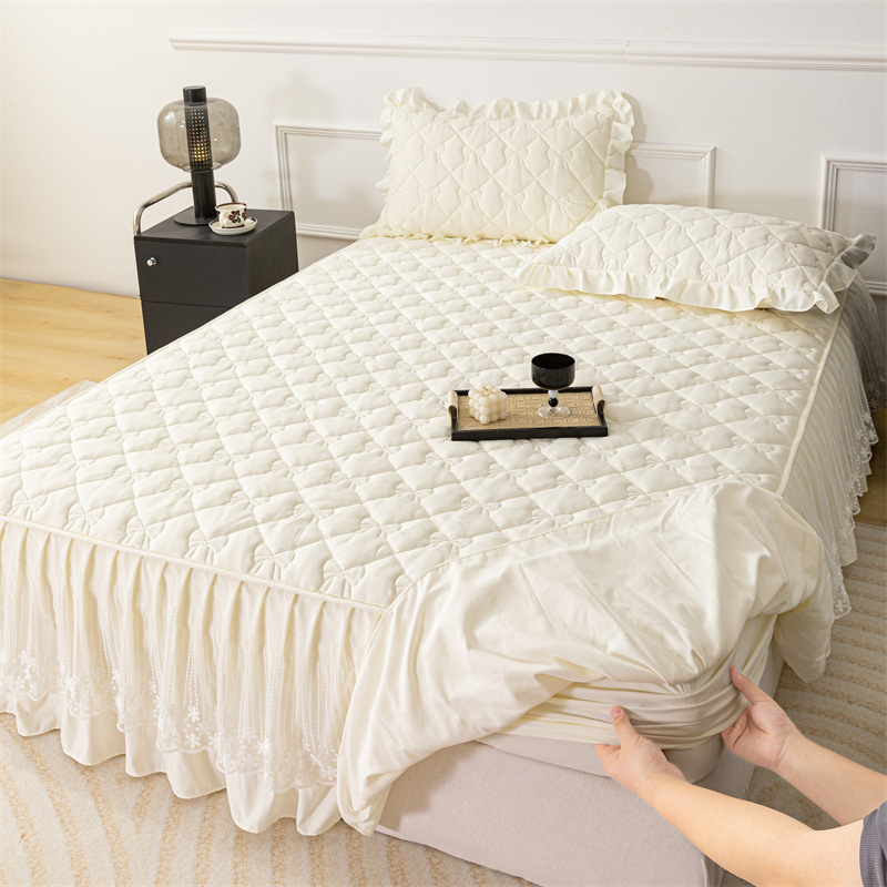 Girly Heart Fitted Mattress Protector Quilted Bed Skirt Covering the Bottom Hem Dustproof Sheet Bedspread Princess Style Wholesale