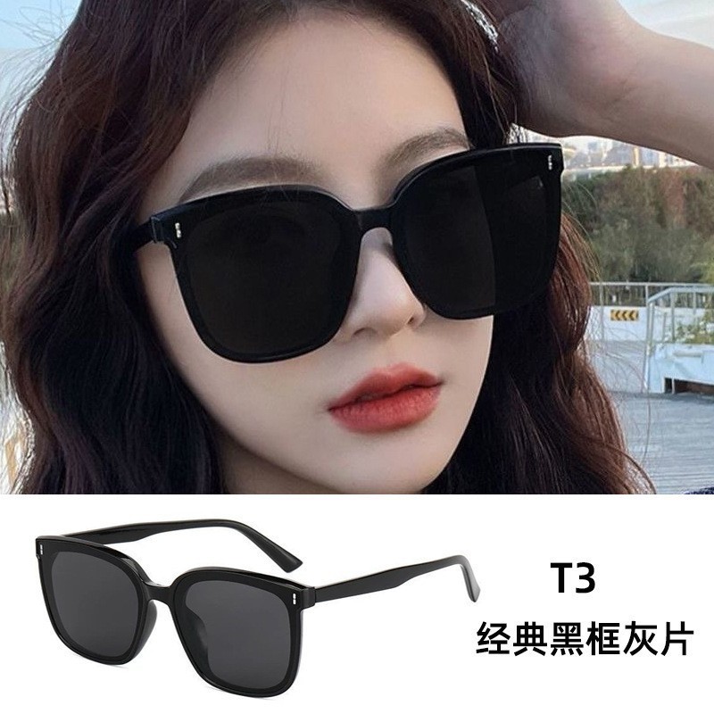 Gafas de sol para mujer, modelo 2026, con tres puntos, de plástico negro, modernas en redes sociales, estilo europeo y americano.