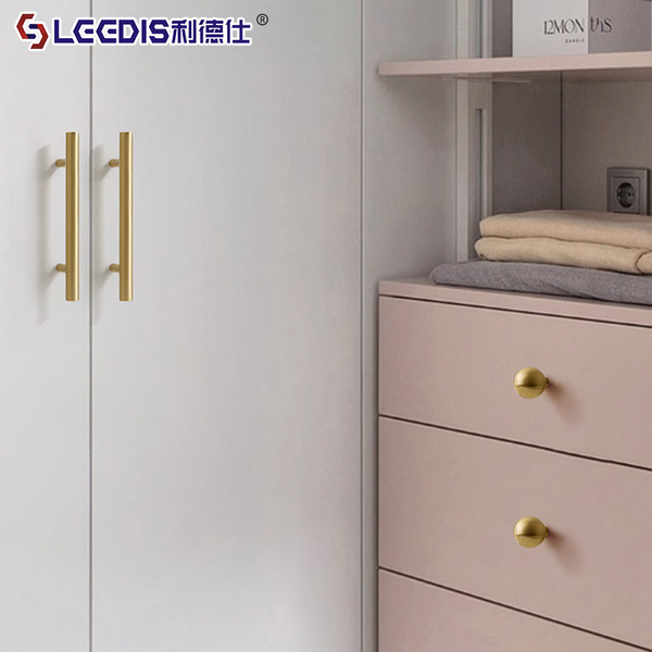 Factory direct selling Nordic light luxury brass cabinet door handle…